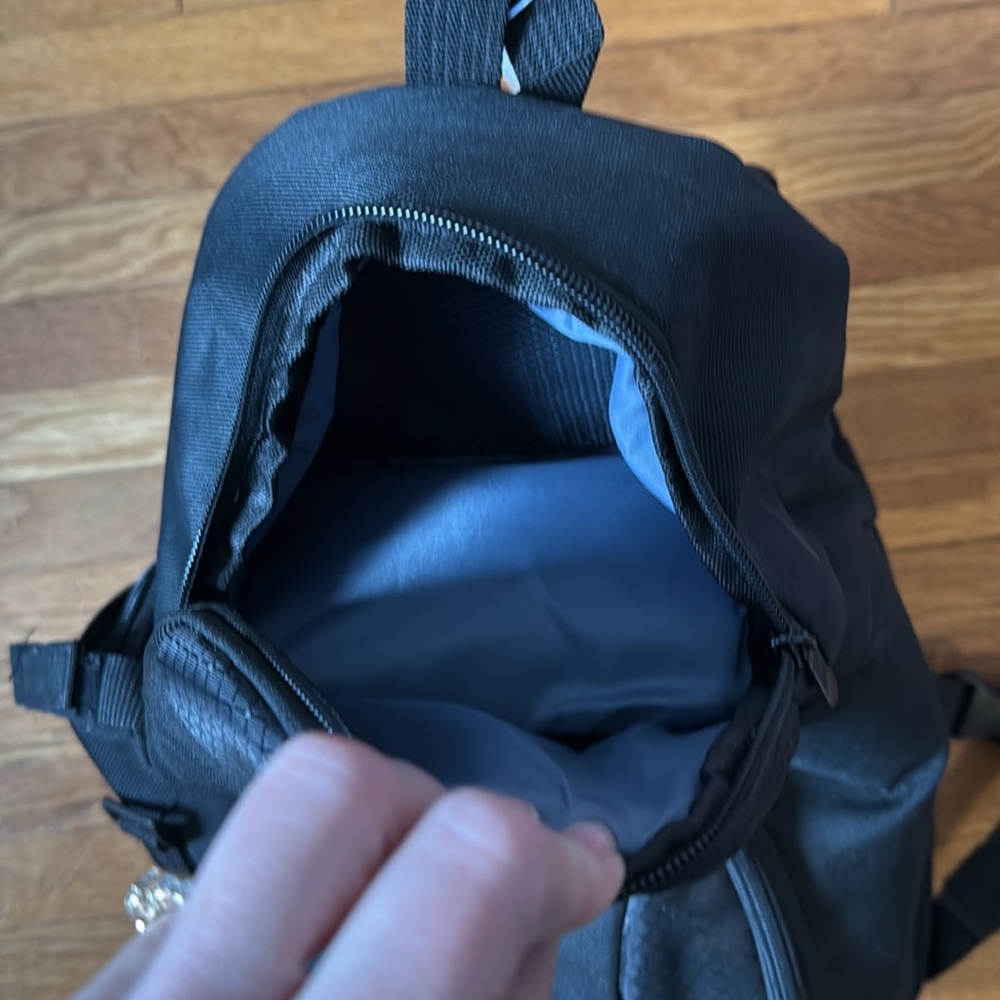NWT camera bag - Picture 4 of 6